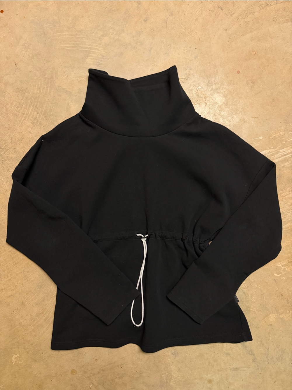 Varley barton Black Drawstring Funnel Neck Joggers Top